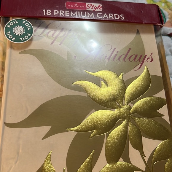 Boxed Set 18 Christmas Cards 2 Designs Gold Foil Poinsettia Trees Holiday Vtg - Picture 6 of 7